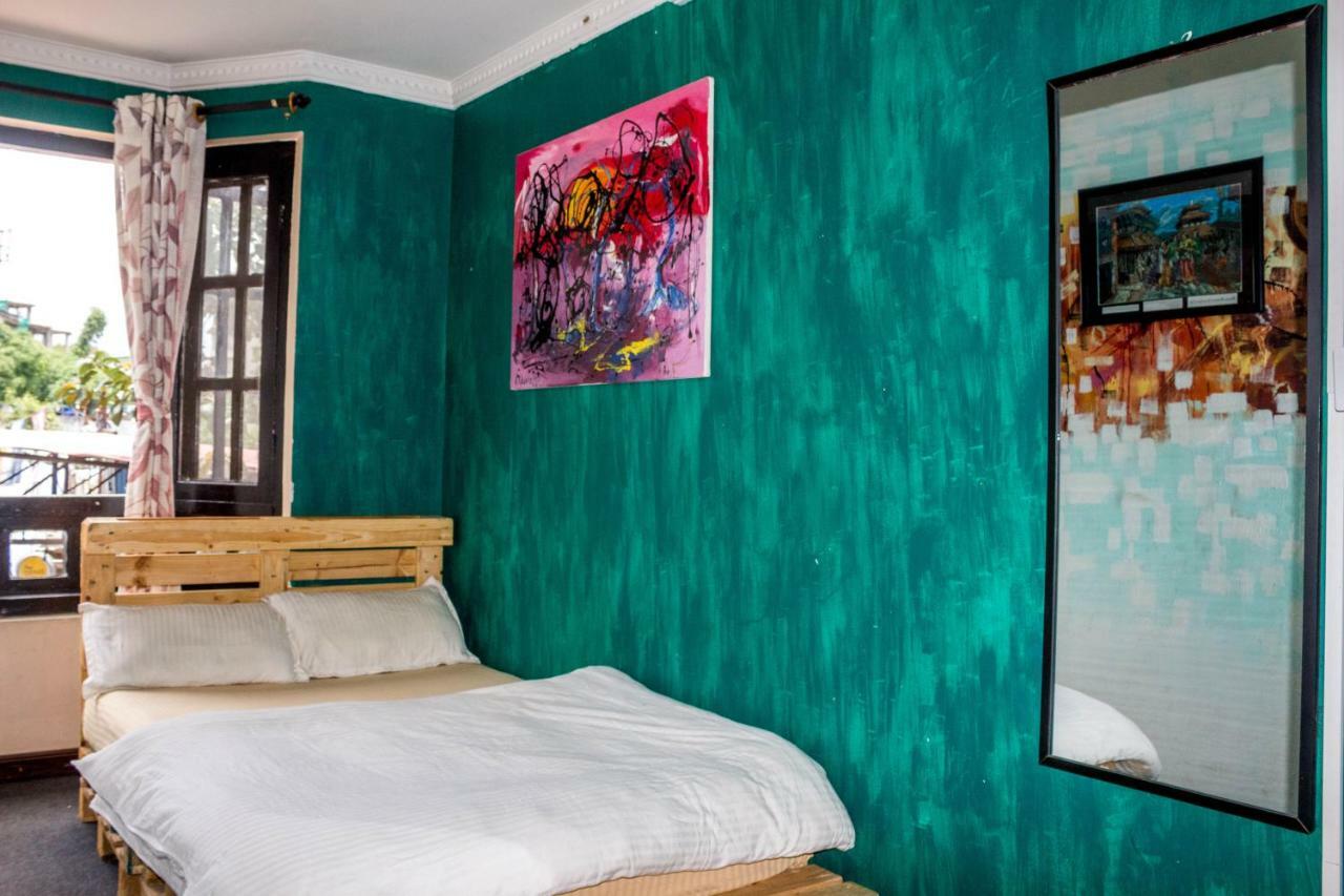 Wander Thirst Hostel กาฐมาณฑุ ภายนอก รูปภาพ