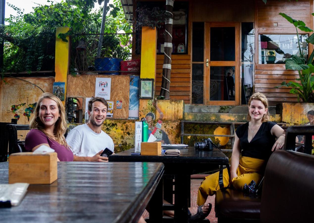 Wander Thirst Hostel กาฐมาณฑุ ภายนอก รูปภาพ